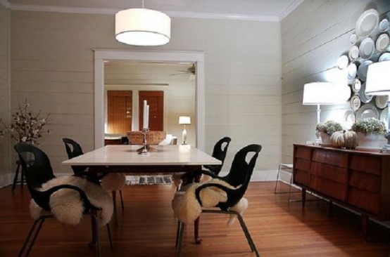 Comfy Dining Room In Natural Colors