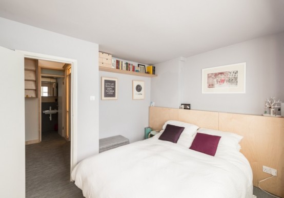 Compact Modern Apartment With Lots Of Plywood In Decor