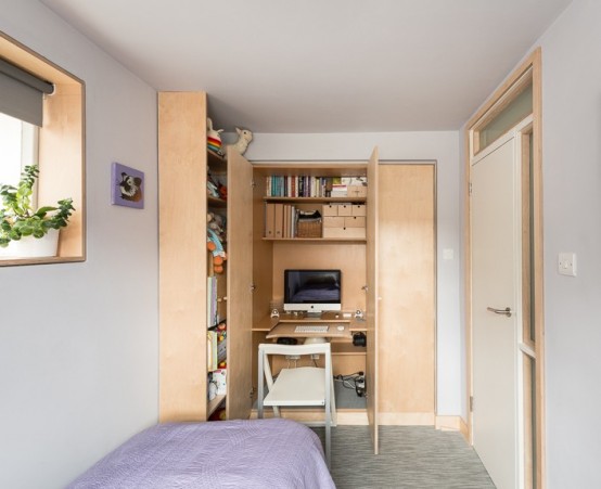 Compact Modern Apartment With Lots Of Plywood In Decor