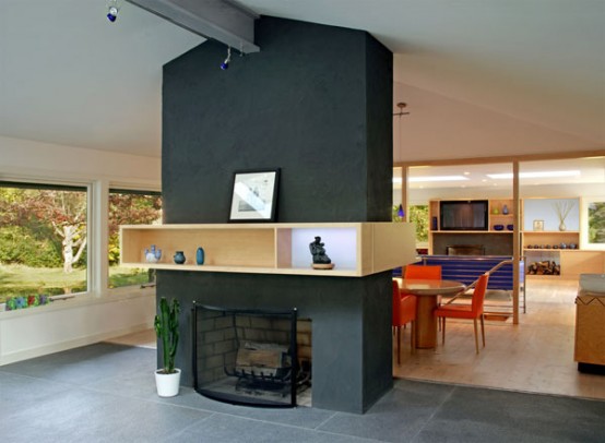 Contemporary Home Blended With Surrounding Woods