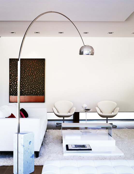 Contemporary Home With Modern Interior