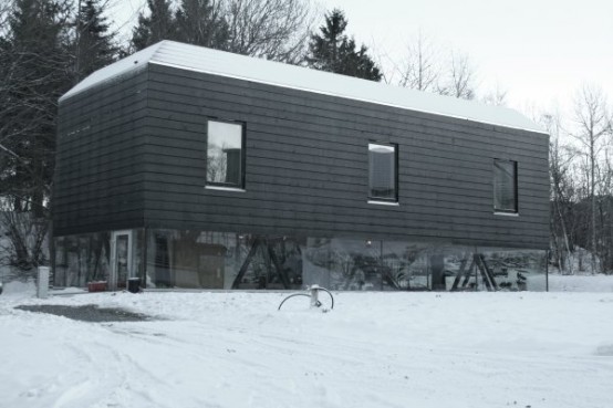 Contemporary House With Fully Glazed First Floor