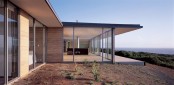 Contemporary House With Minimum Landscape Impact