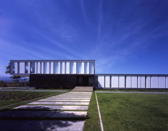 Contemporary Modern Gatica House