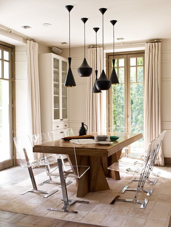 Convenient Chalet Dining Zones