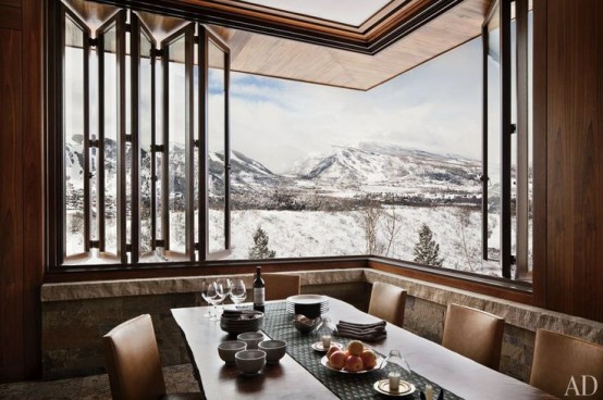 Convenient Chalet Dining Zones