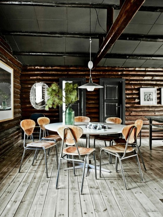 Convenient Chalet Dining Zones