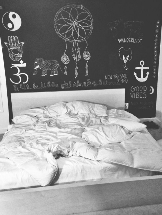 25 Cool Chalkboard Bedroom Décor Ideas To Rock - DigsDigs