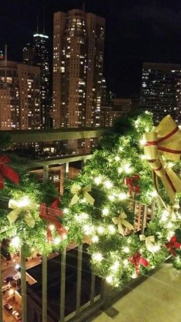 17 Cool Christmas Balcony Décor Ideas - DigsDigs 17 Cool Christmas Balcony Décor Ideas - DigsDigs