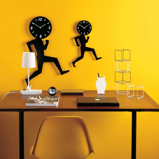 Uomino Wall Clock