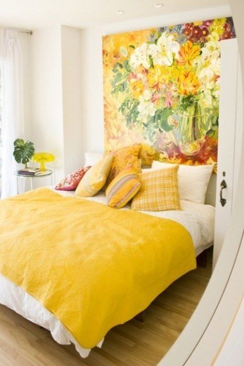 Cool Colorful Design Ideas For A Small Bedroom