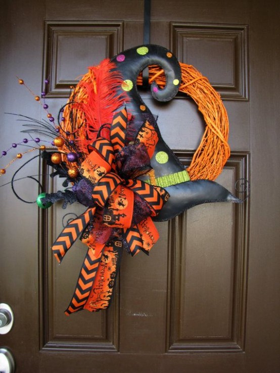 40 Cool Halloween Wreaths For Any Space - DigsDigs