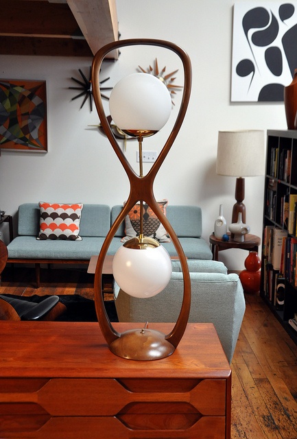 Cool Mid Century Lamps To Make An Accent