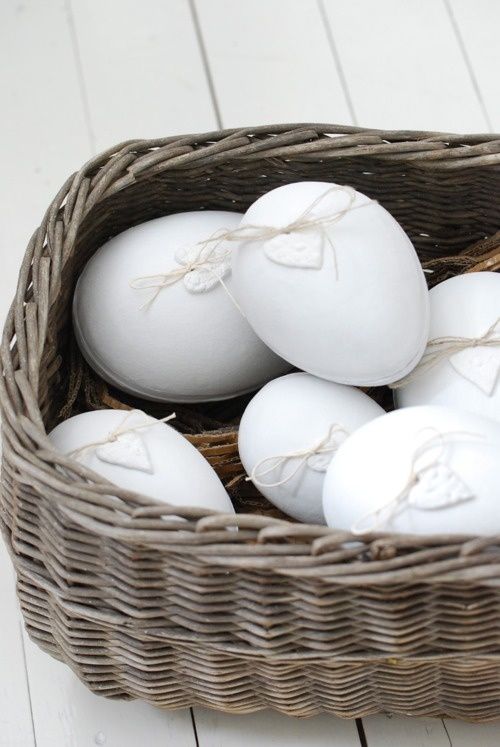 Cool Minimalist Easter Decor Ideas