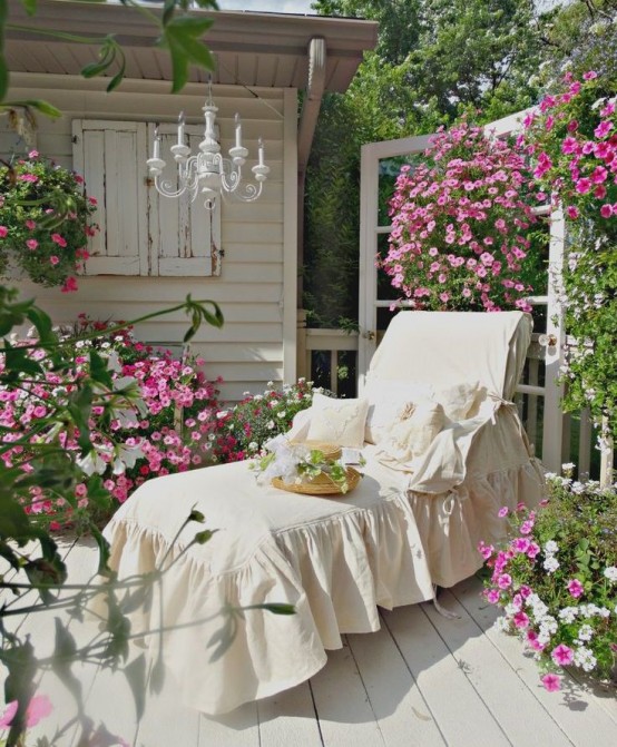 45 Cool Outdoor Lounge Chairs DigsDigs