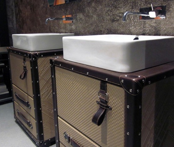Cosmopolitan Style Bathroom With Suitcases