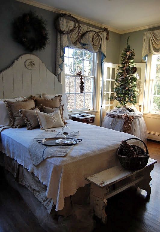 40 Coziest Winter Bedroom Décor Ideas To Get Inspired DigsDigs