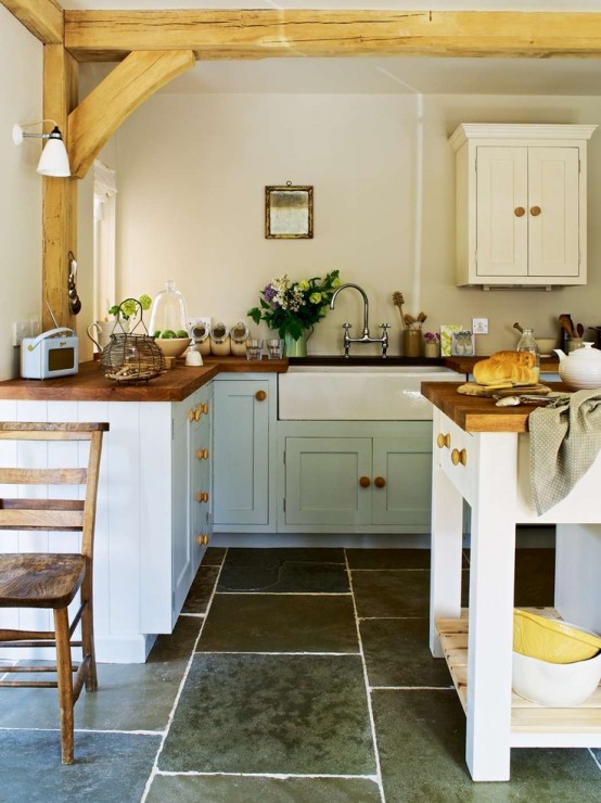 19 Homey Farmhouse Kitchen Decor Ideas & Pictures