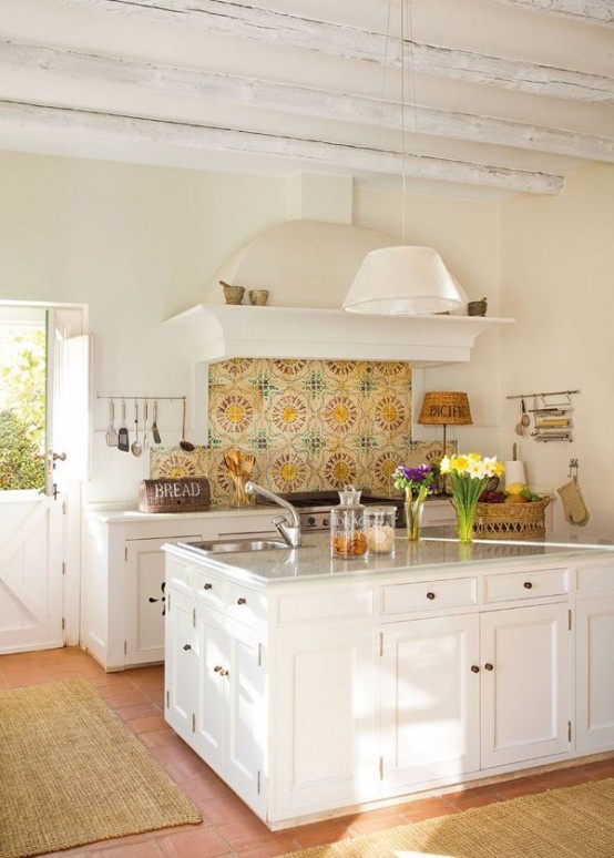 35 Cozy And Chic Farmhouse Kitchen Décor Ideas - DigsDigs