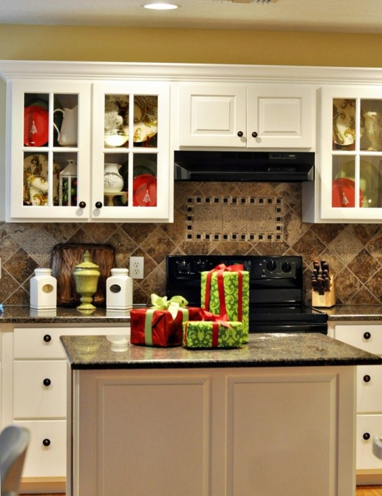 40 Cozy Christmas Kitchen Décor Ideas  DigsDigs