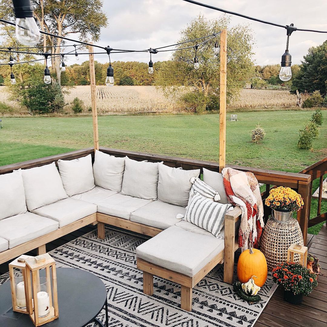 Cozy Fall Patio Decor Ideas