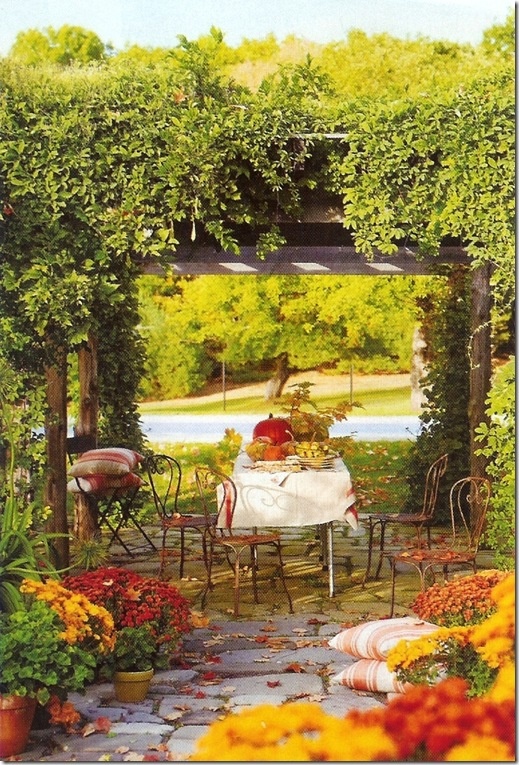 Cozy Fall Patio Decor Ideas