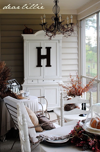 Cozy Fall Patio Decor Ideas