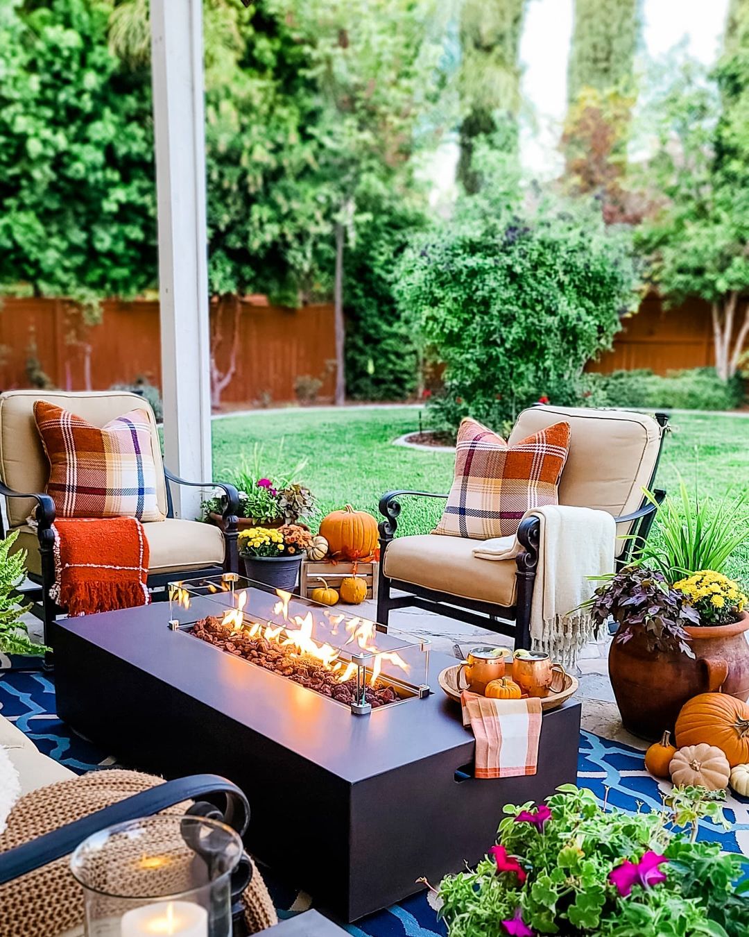 Cozy Fall Patio Decor Ideas