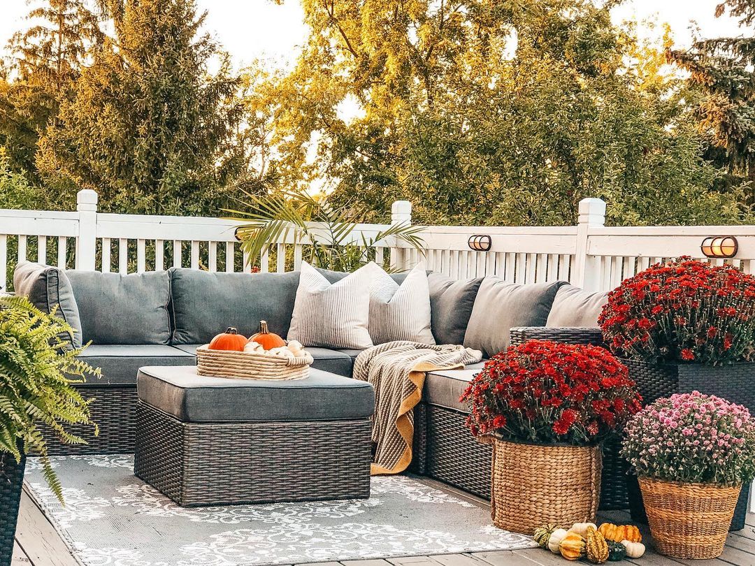 Cozy Fall Patio Decor Ideas