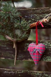 a red plaidheart-shaped Christmas ornament is a pretty and cozy decor piece that is easy to DIY