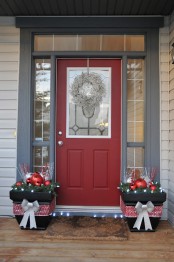 a modern christmas front porch styling idea