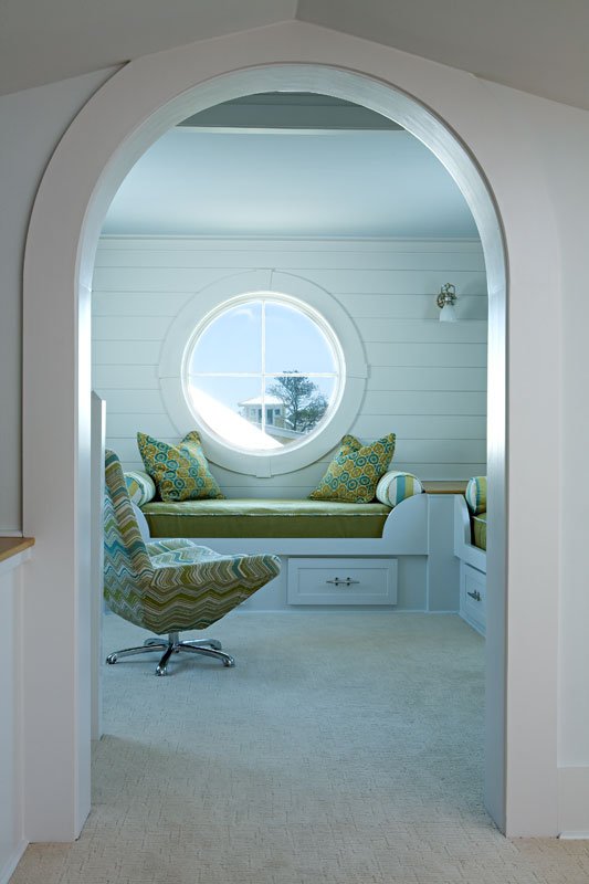 10 Cozy Sweet Built-In Window Seats