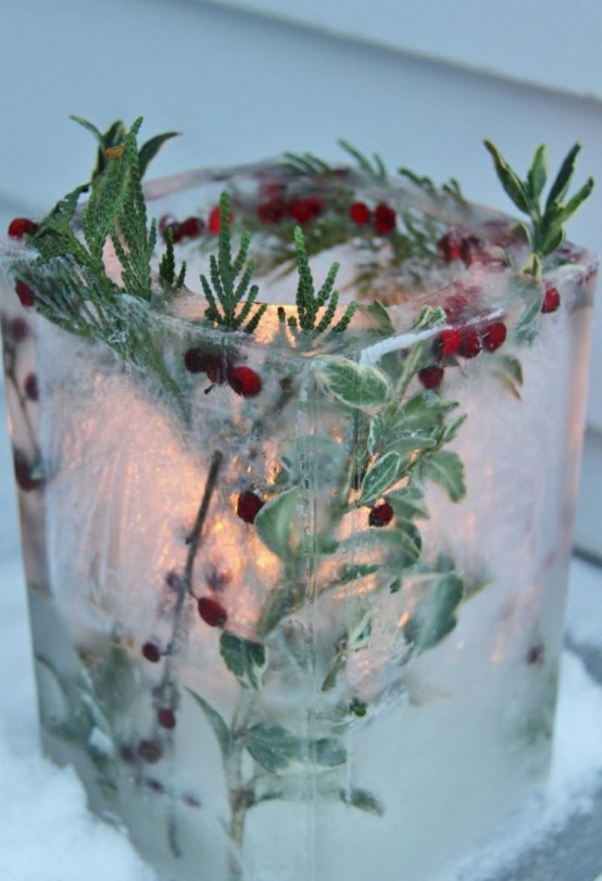 a super bold square Christmas luminarie with greenery and berries looks very traditional, Christmassy and bright