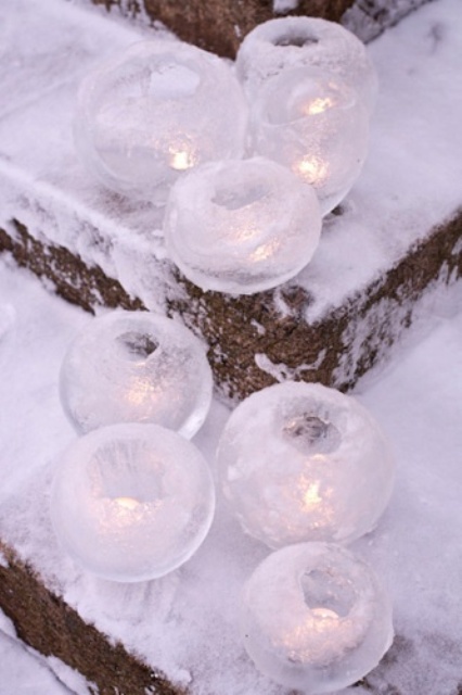 46 Creative Ice Christmas Decorations For Outdoors - DigsDigs