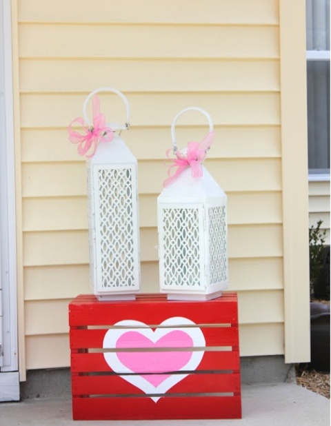 Creative Outdoor Valentine Decor Ideas