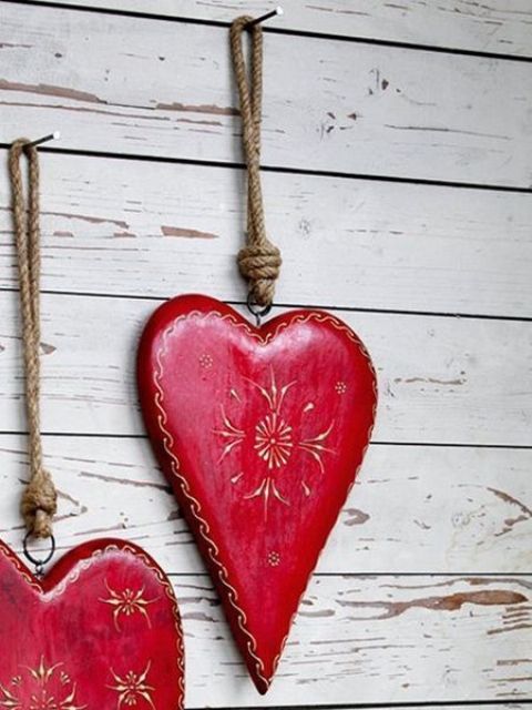 Creative Outdoor Valentine Decor Ideas