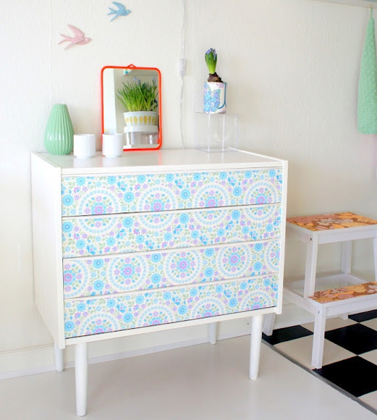 10 Creative Ways To Use Wallpaper