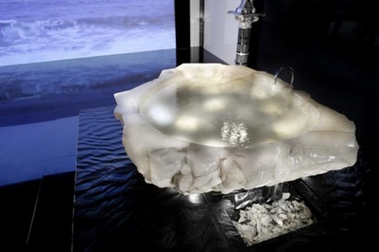 Crystal Bathtub – Absolute Luxury