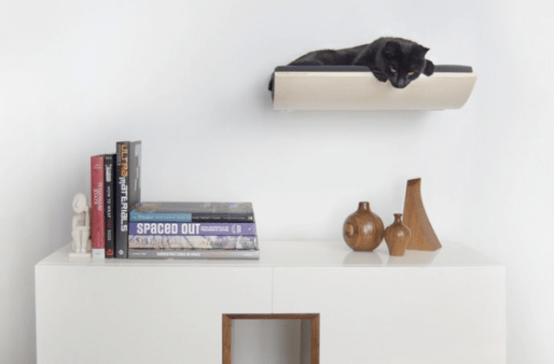 Very Practical Curve Wall Amounted Cat Bed