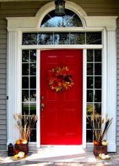 Cute And Inviting Fall Front Door Decor Ideas