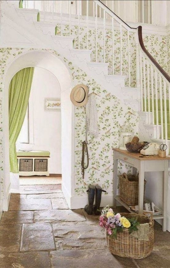 25 Cute And Sweet Shabby Chic Hallway Décor Ideas - DigsDigs