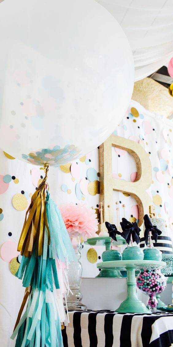 Cute Balloon Décor Ideas For Baby Showers