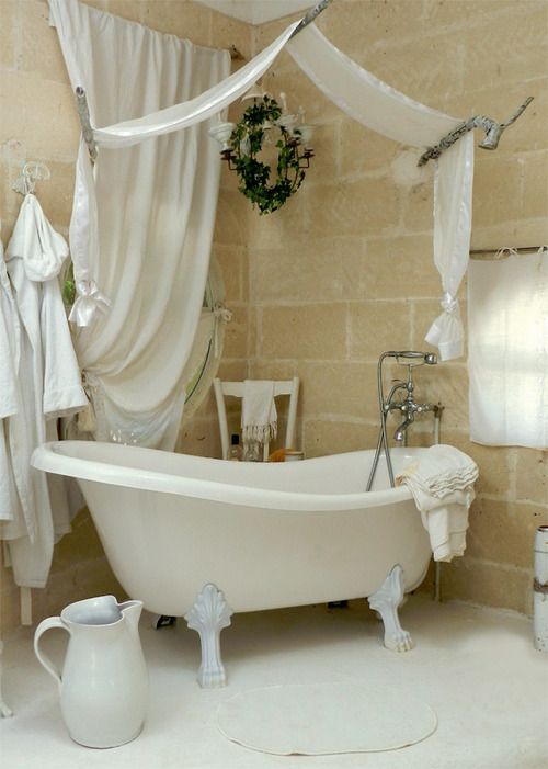 Cute Shabby Chic Bathroom Decor Ideas