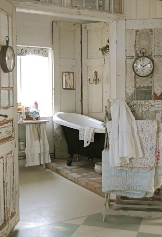 28 Lovely And Inspiring Shabby Chic Bathroom Décor Ideas - DigsDigs