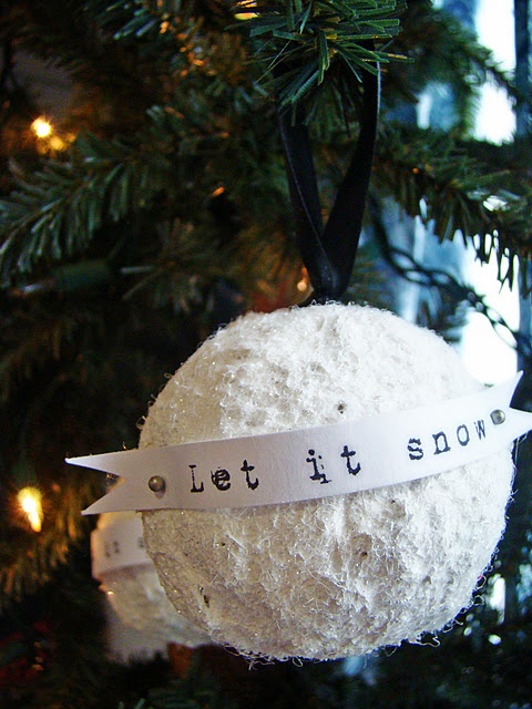 a small and cute snowball ornament with a tag is a lovely Christmas decoration you can DIY