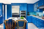 Dazzling Blue Kitchen Design For Those Who Love Vivid Colors