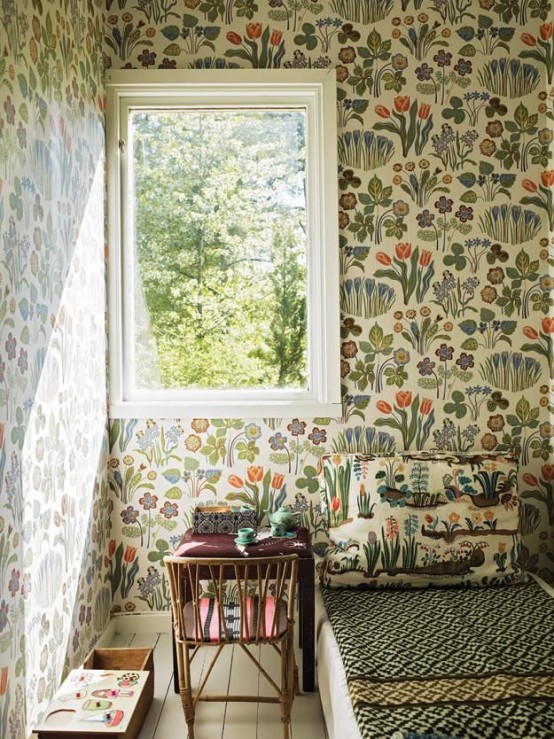 Decorating With Botanical Wallpaper Beautiful Ideas