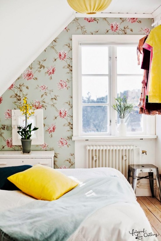 Decorating With Botanical Wallpaper: 31 Beautiful Ideas - DigsDigs