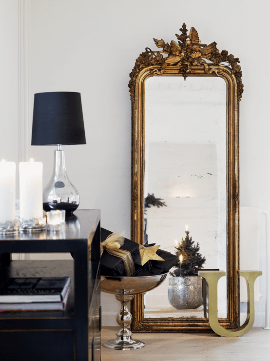 33 Cool Idea To Use Big Golden Mirrors For Your Decor