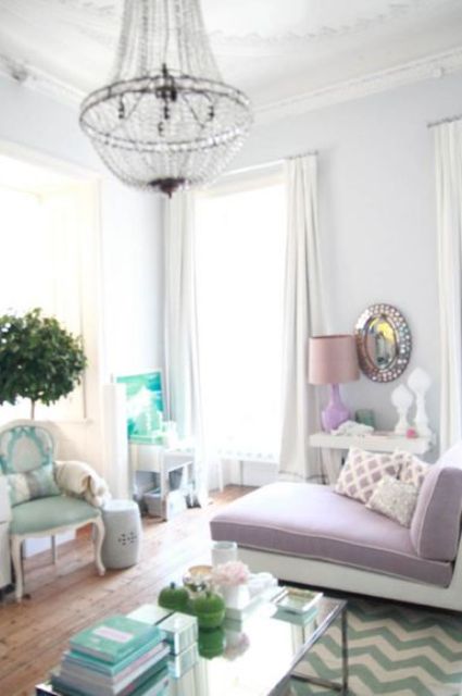 Delicate Home Decor Ideas With Lavender